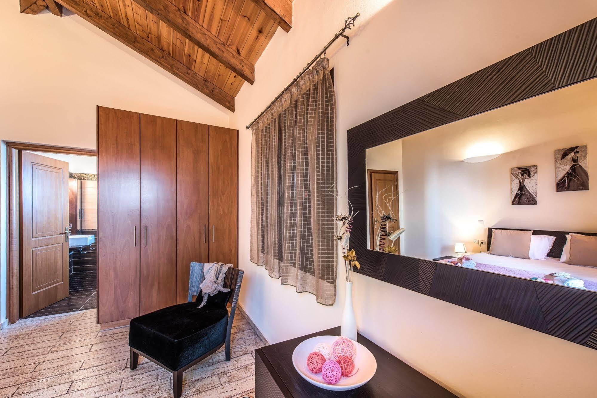 Astarte Villas - Kyveli Villa Vanato Extérieur photo